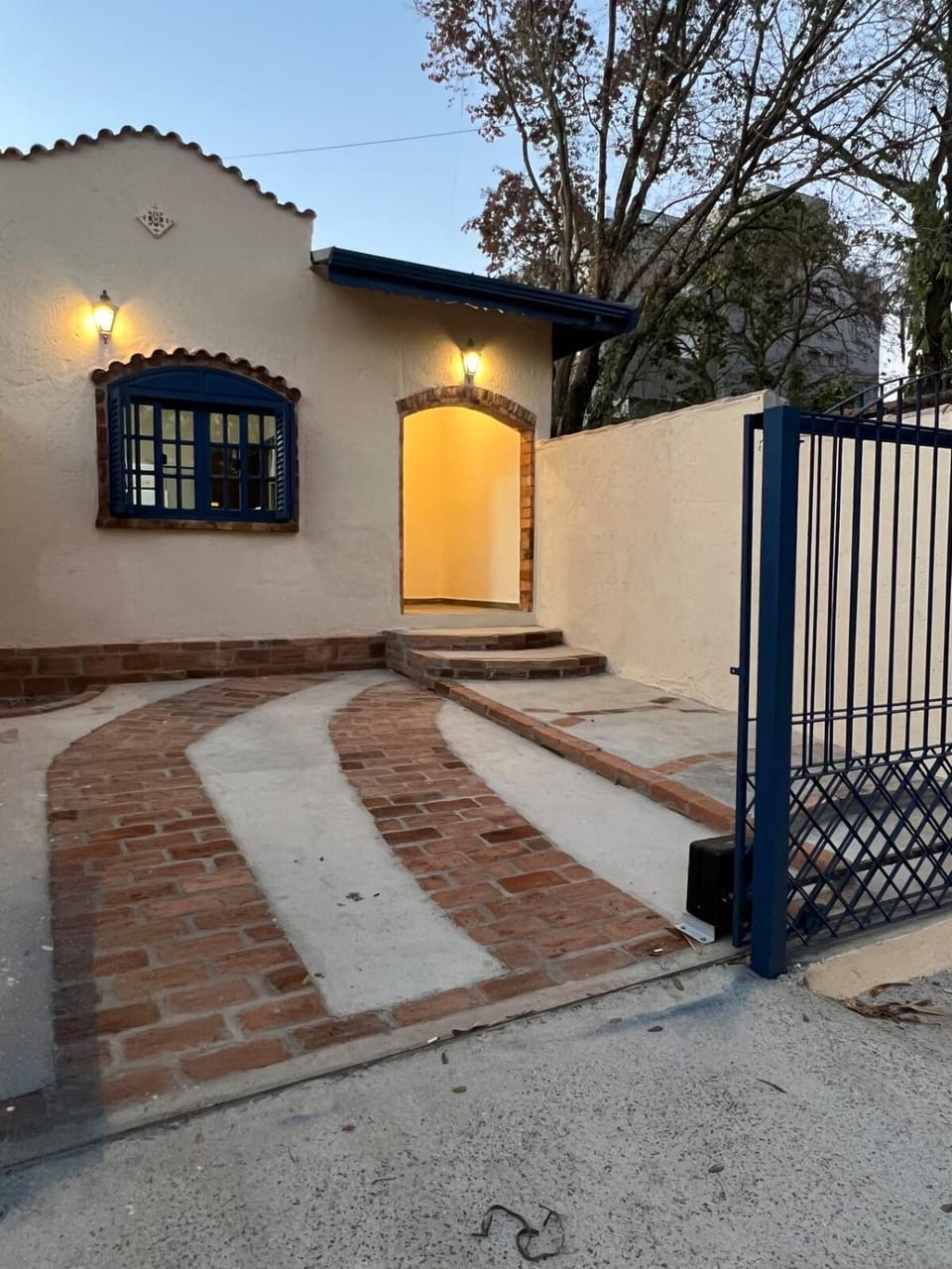 Property building, Facade/entrance