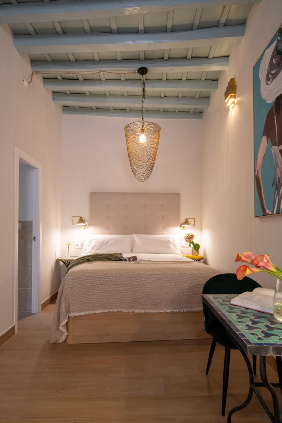 Bed, Photo of the whole room, Bedroom