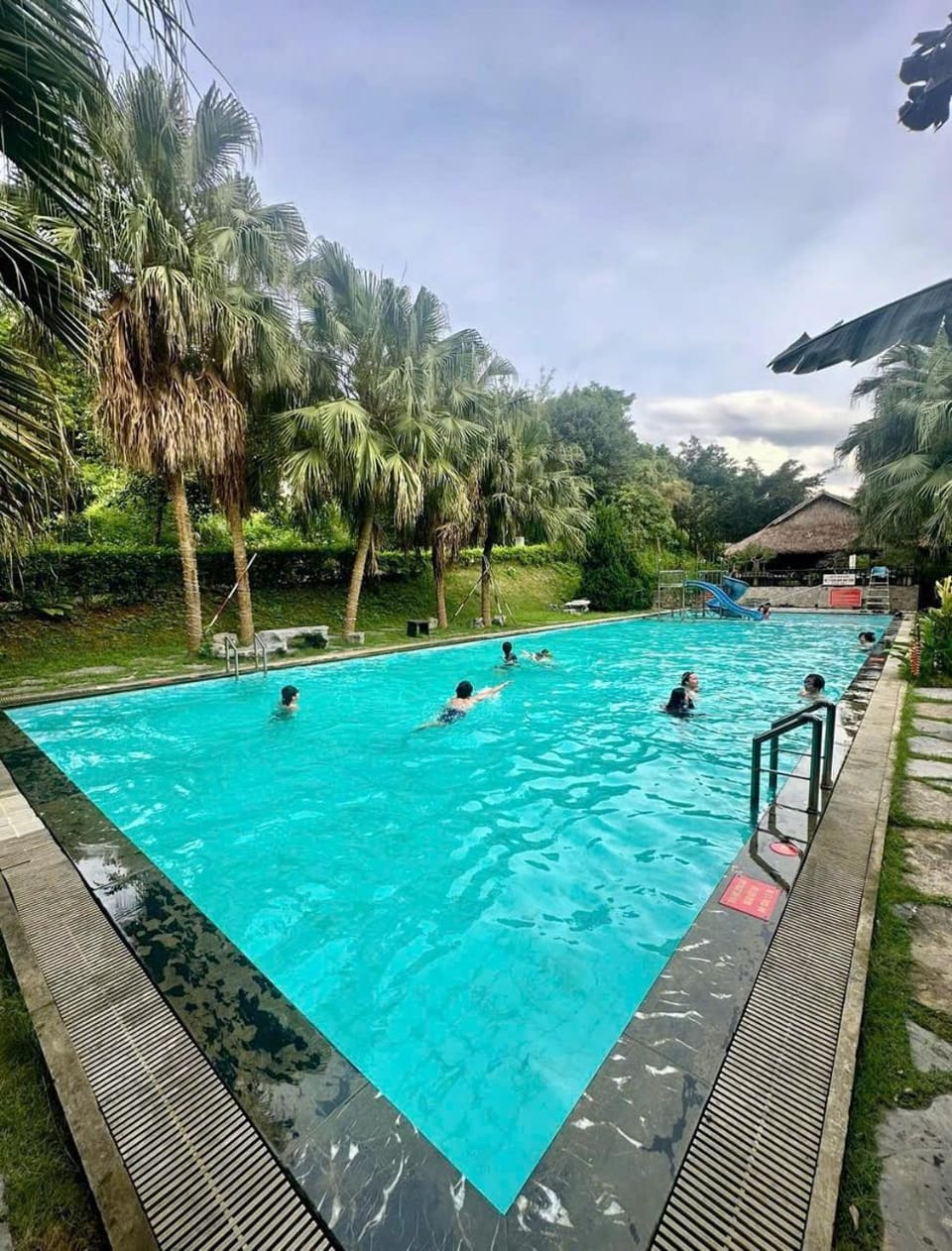 Sun Village Resort Hòa Bình Apartment in Vietnam