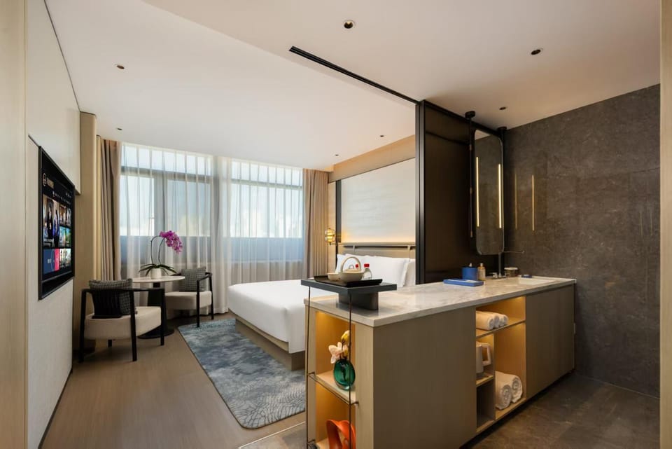 Photo of the whole room, Bedroom