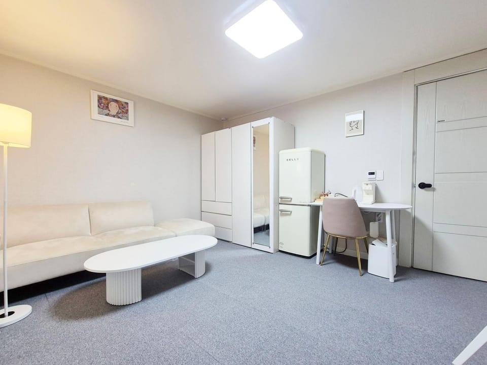 Living room, Seating area, Bedroom, wardrobe
