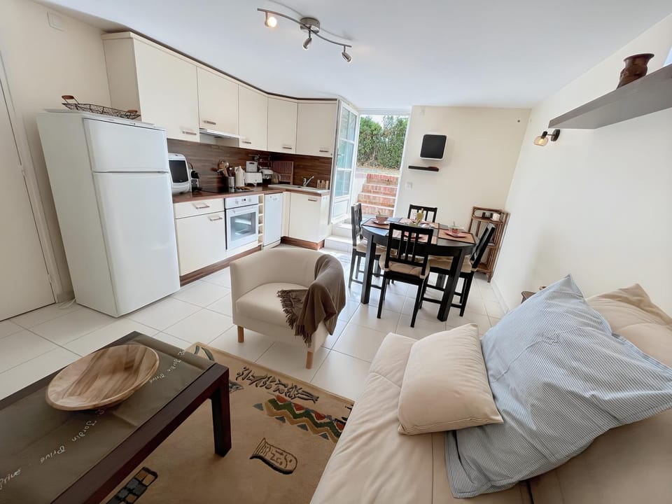 À 2 pas de la plage, Parking privé et gratuit Apartment in Cabourg