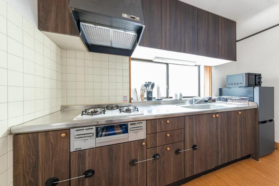 Shinjuku 24mins train 4BR 8 Beds 2BA House in Kanagawa Prefecture
