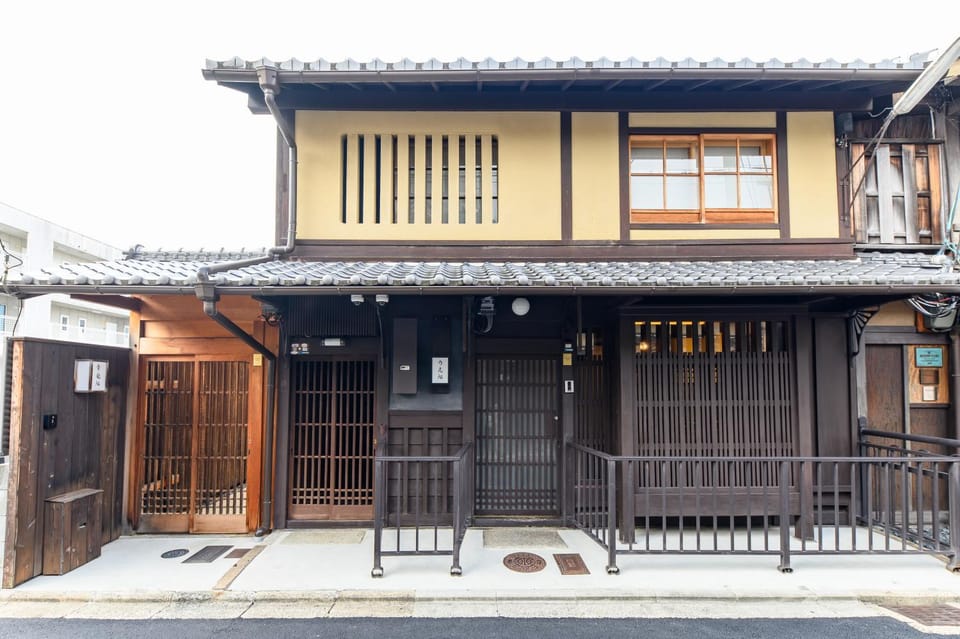 Property building, Day