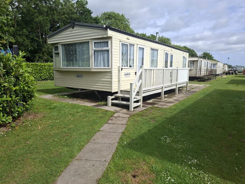 Coaster J1 Campground/ 
RV Resort in Skegness