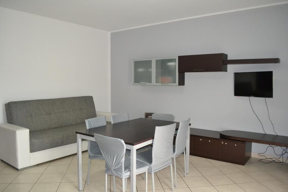 TV and multimedia, Living room, Dining area