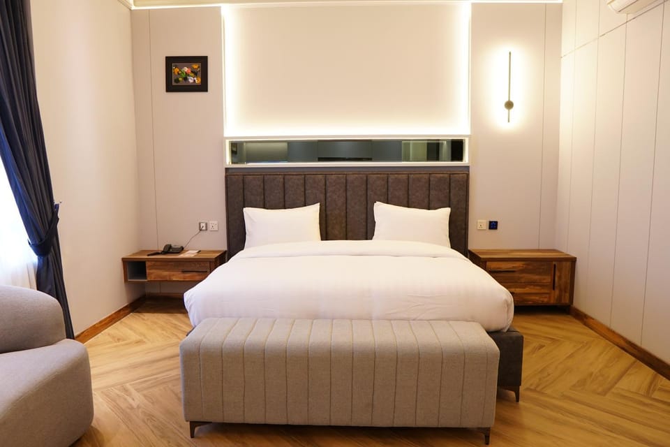 Le Aura Grand Hotel Hotel in Lahore