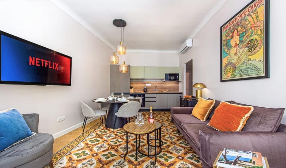 Communal lounge/ TV room, TV and multimedia, Kitchen or kitchenette, Living room, Seating area