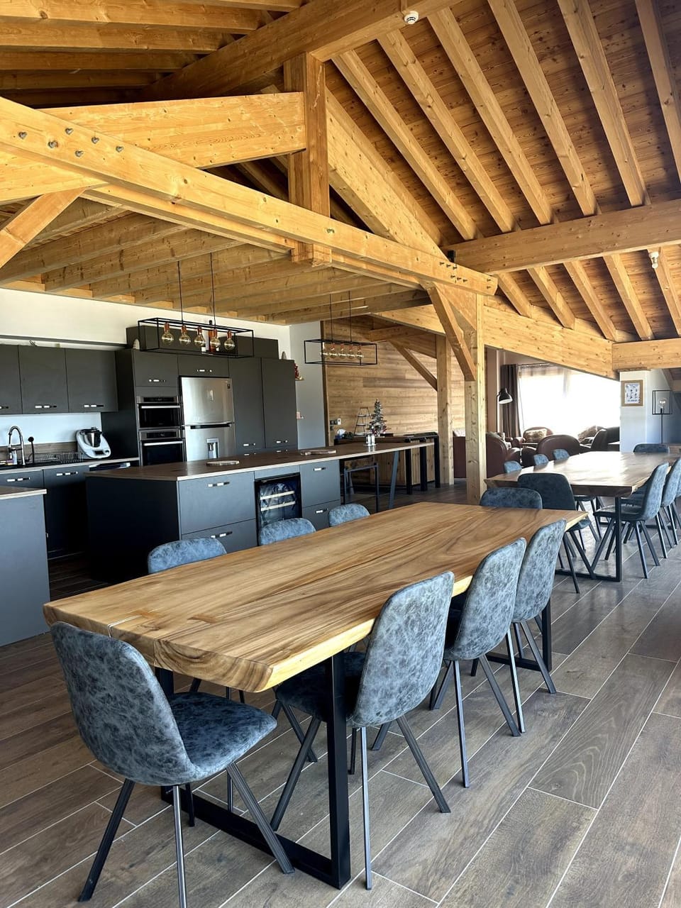 Kitchen or kitchenette, Living room