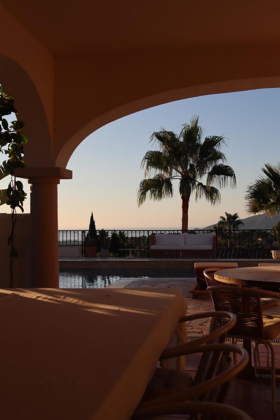 View (from property/room), Dining area, Pool view, Swimming pool