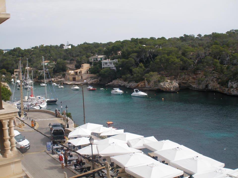 Hostal Can Jordi Bed and Breakfast in Cala Figuera