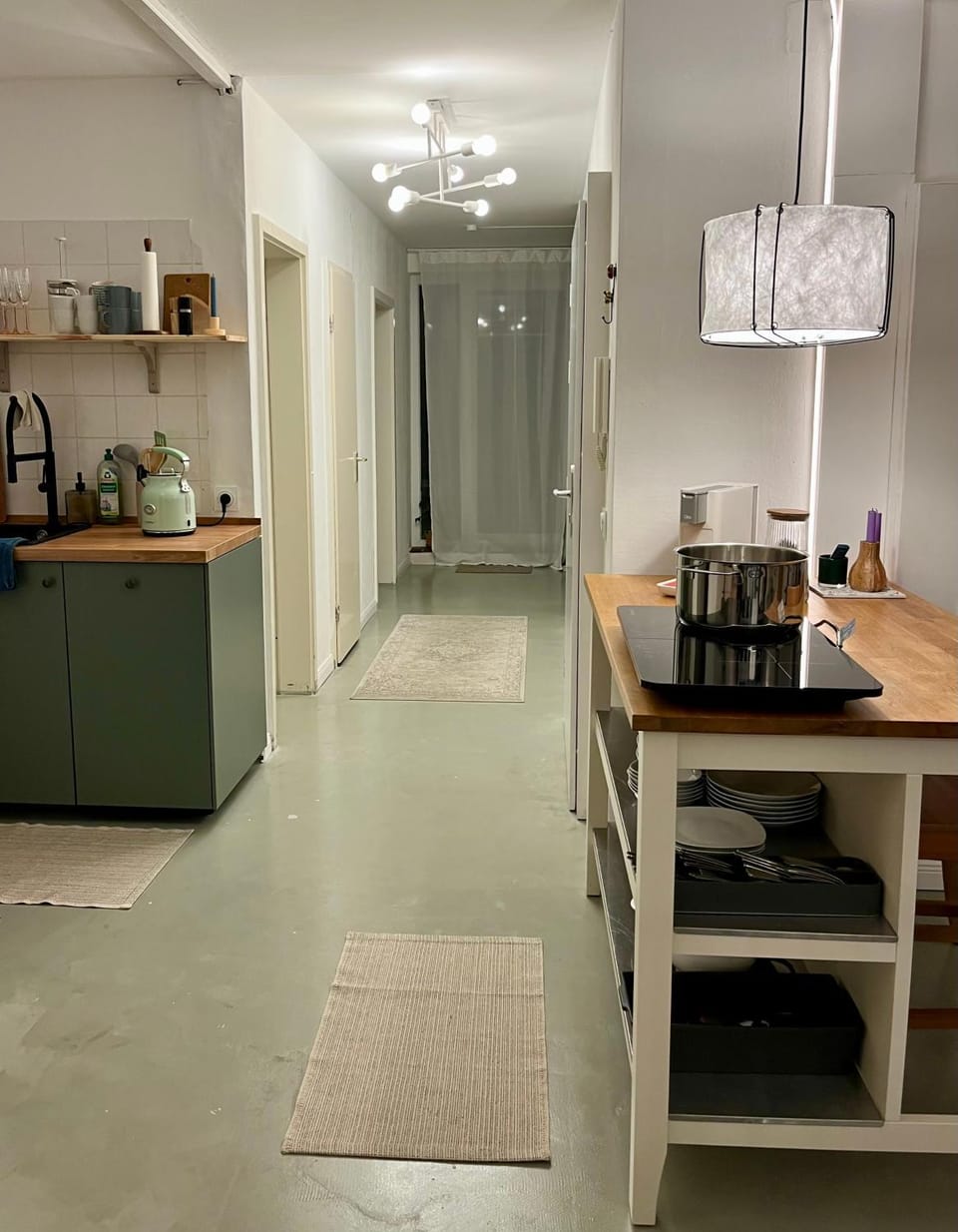 THE GREEN CHAIR Osterstraße - 65qm industrial apartment with balcony for 4-6 Apartment in Hamburg