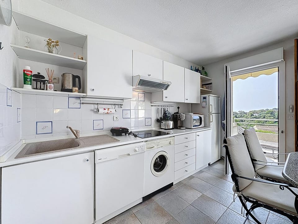 Appartement Vue Mer Saint-Aygulf Apartment in Roquebrune-sur-Argens