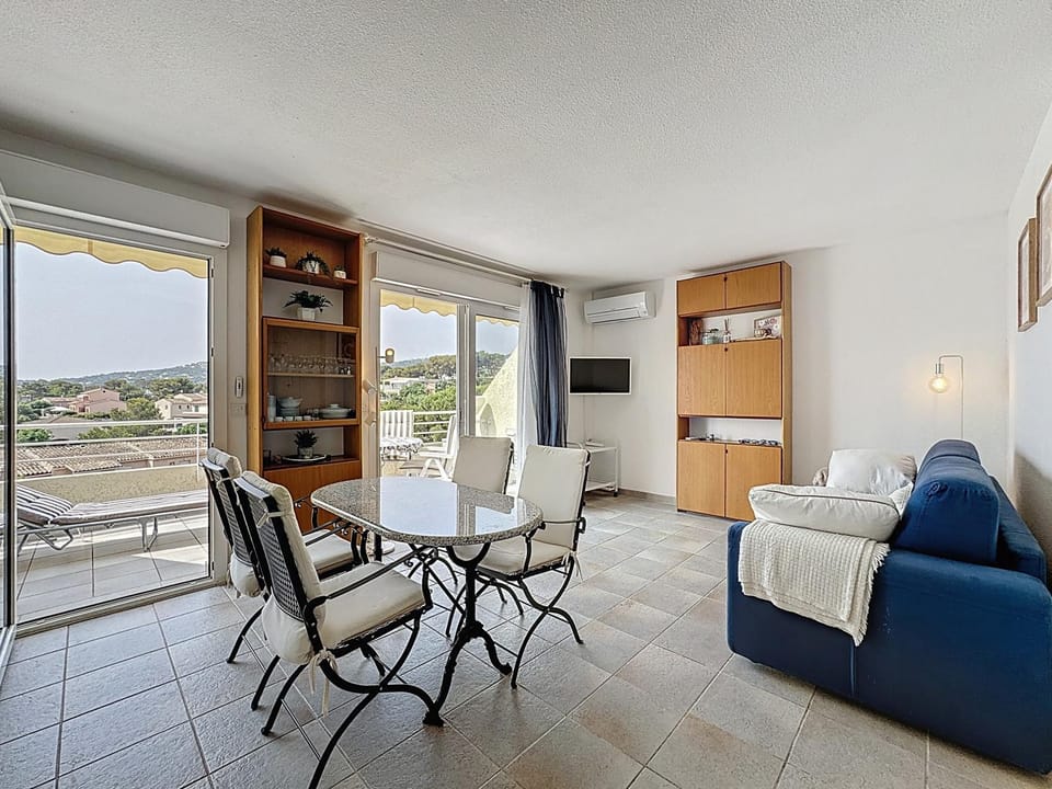 Appartement Vue Mer Saint-Aygulf Apartment in Roquebrune-sur-Argens