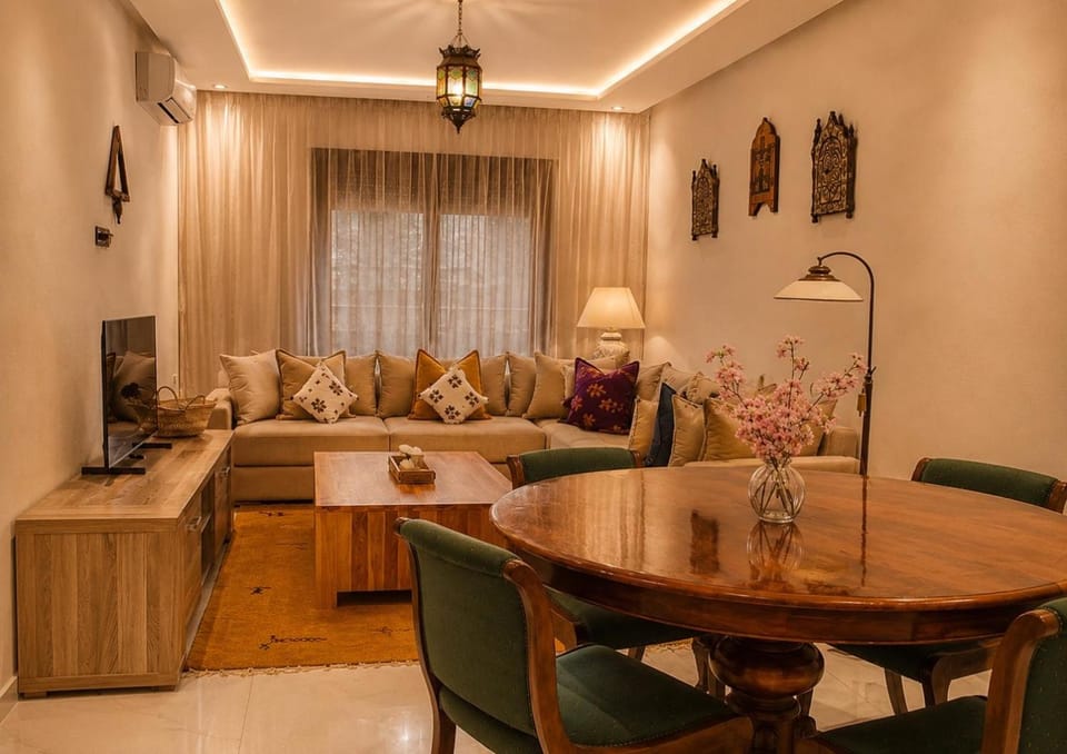 TV and multimedia, Living room, Dining area