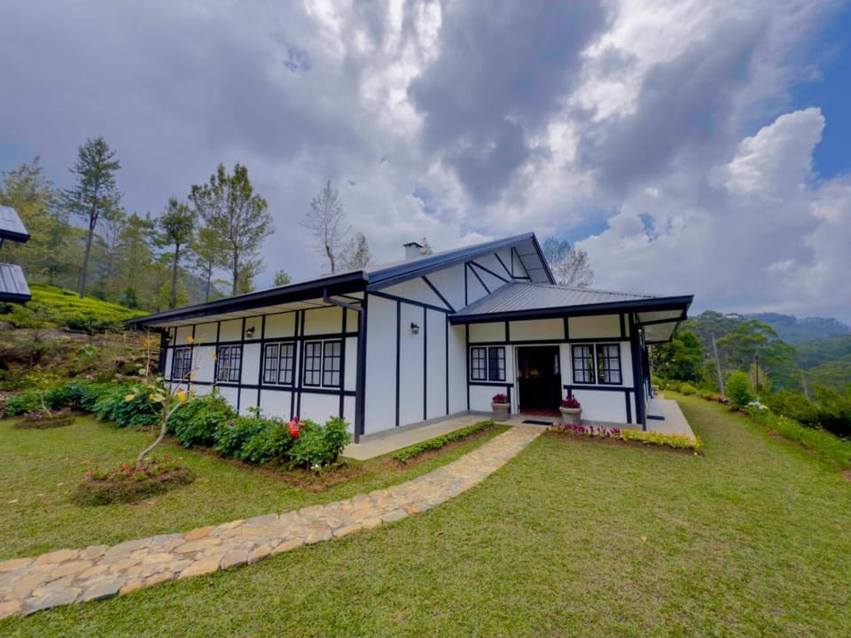 Property building, Natural landscape, Garden view, Mountain view