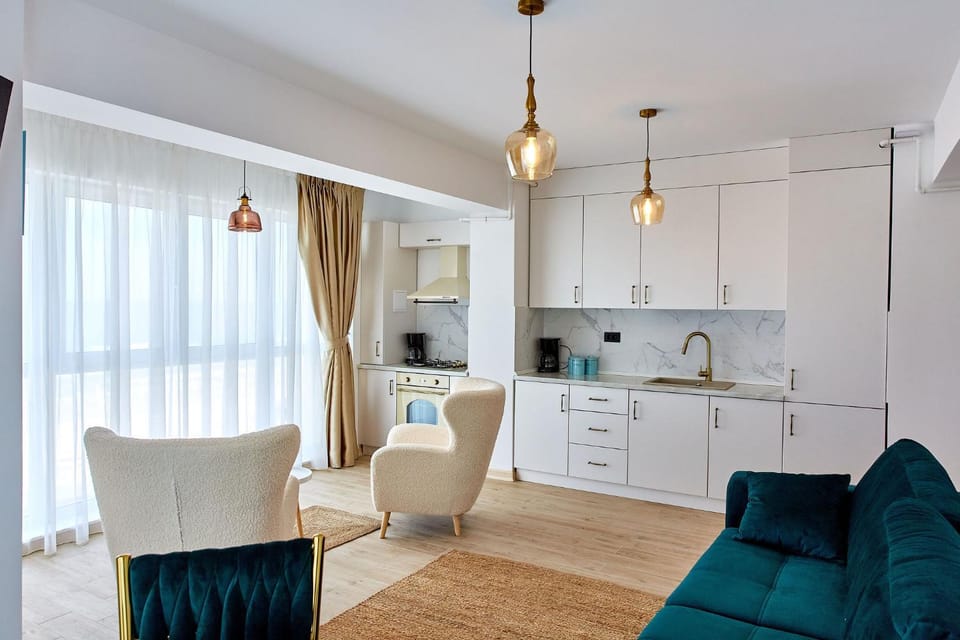 Kitchen or kitchenette, Seating area, Dining area, oven, stove