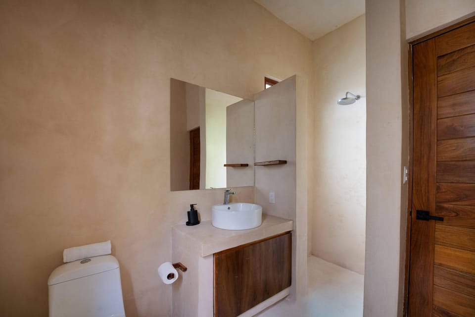 Luxe Ground-Floor 3BR Jungle Haven with Plunge Pool House in Tulum