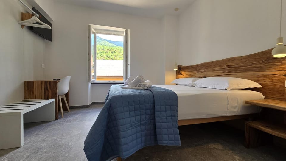 Communal lounge/ TV room, TV and multimedia, Photo of the whole room, Evening entertainment, Bedroom