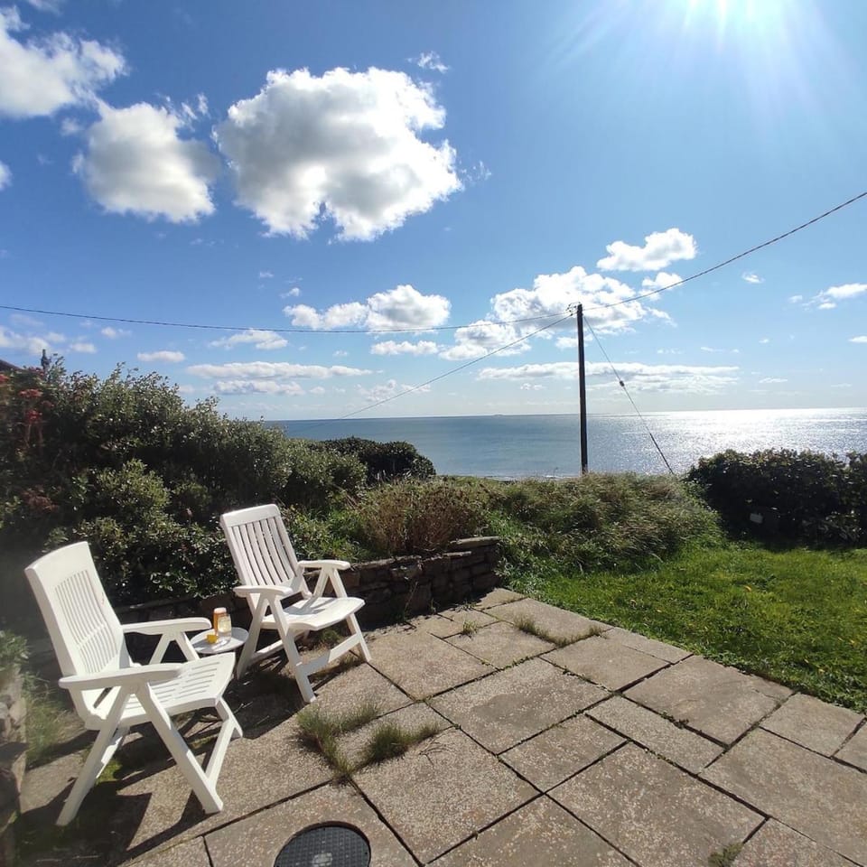 Large Seaside Cottage with Outstanding Views House in County Cork