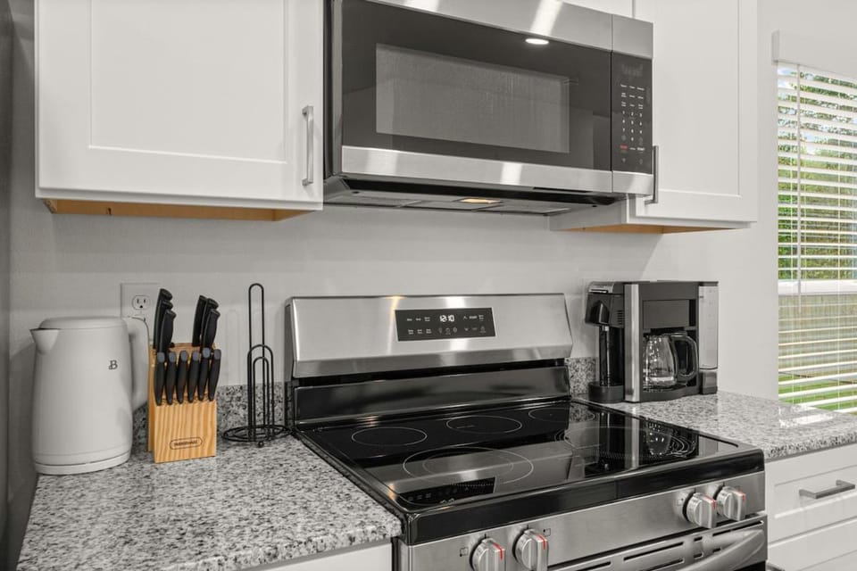 Modern 3BR Centerton Near Walmart HQ & Bentonville House in Bentonville