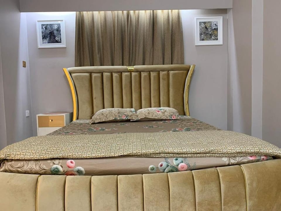 Khonikaloy-13 3BHK in Banasree C Block Apartment in Dhaka
