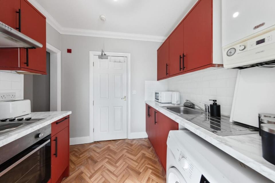 Kitchen or kitchenette, oven, stove