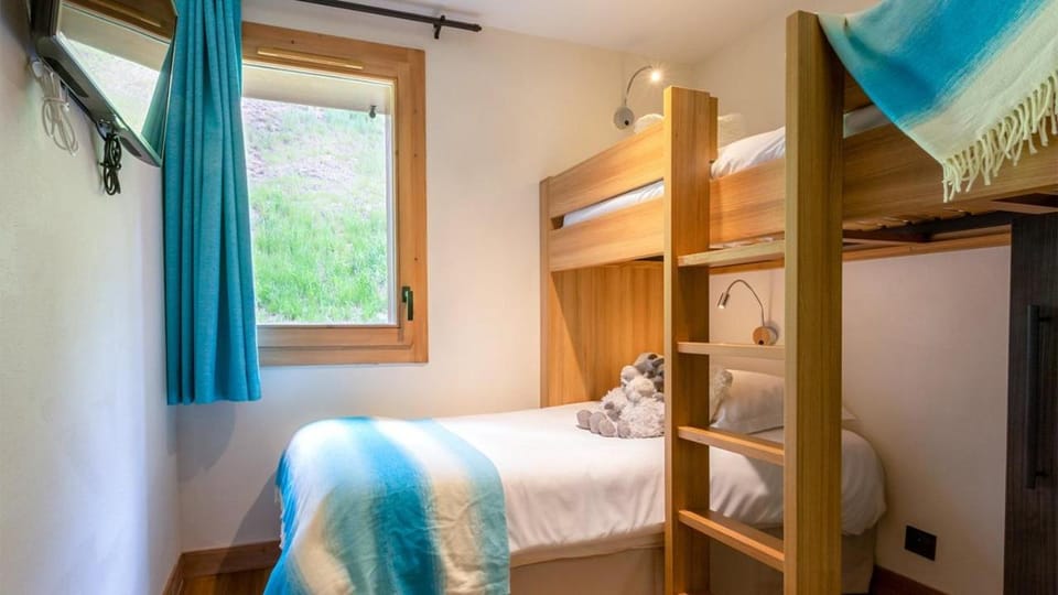 Résidence les Armaillis avec SPA - 4 étoiles - 8 personnes - ASAI210-7-2 Apartment in Haute-Savoie