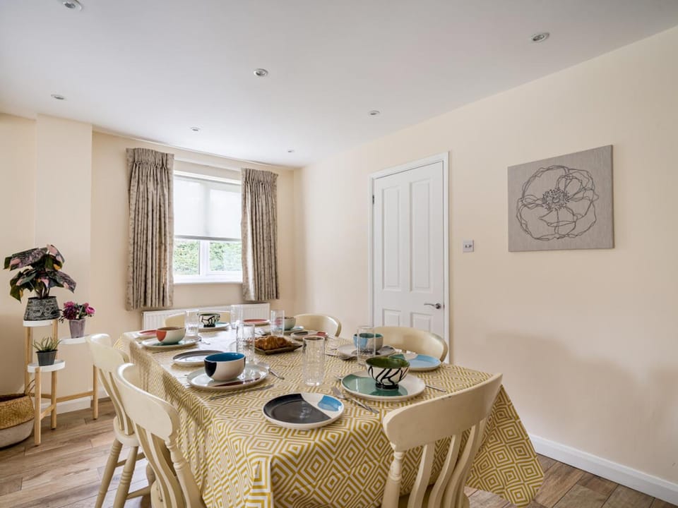 Living room, Other, Seating area, Dining area