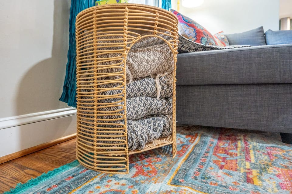 Stylish Durham Retreat - Walkable Sleeps 6 House in Durham