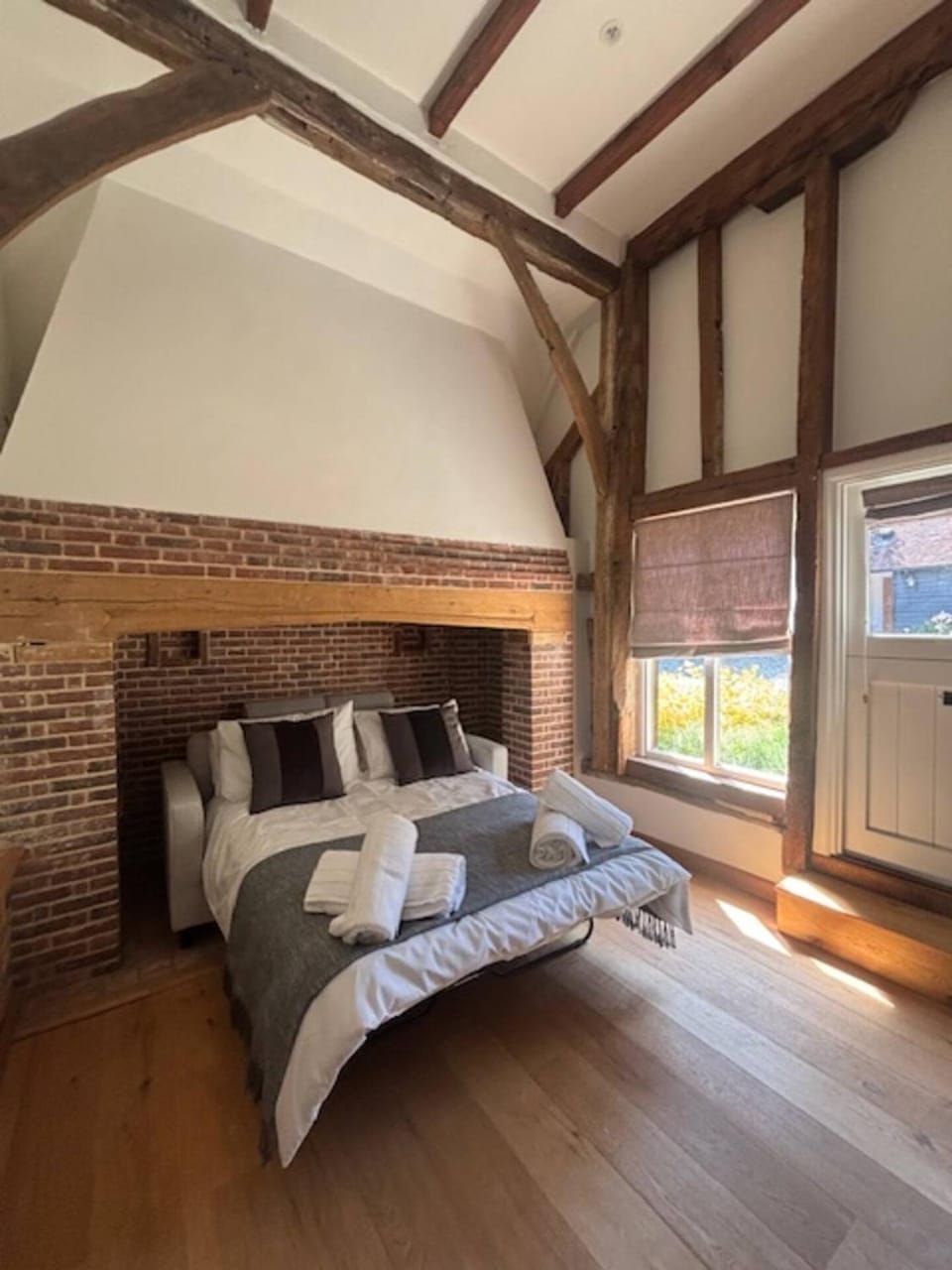 Bed, Game Room