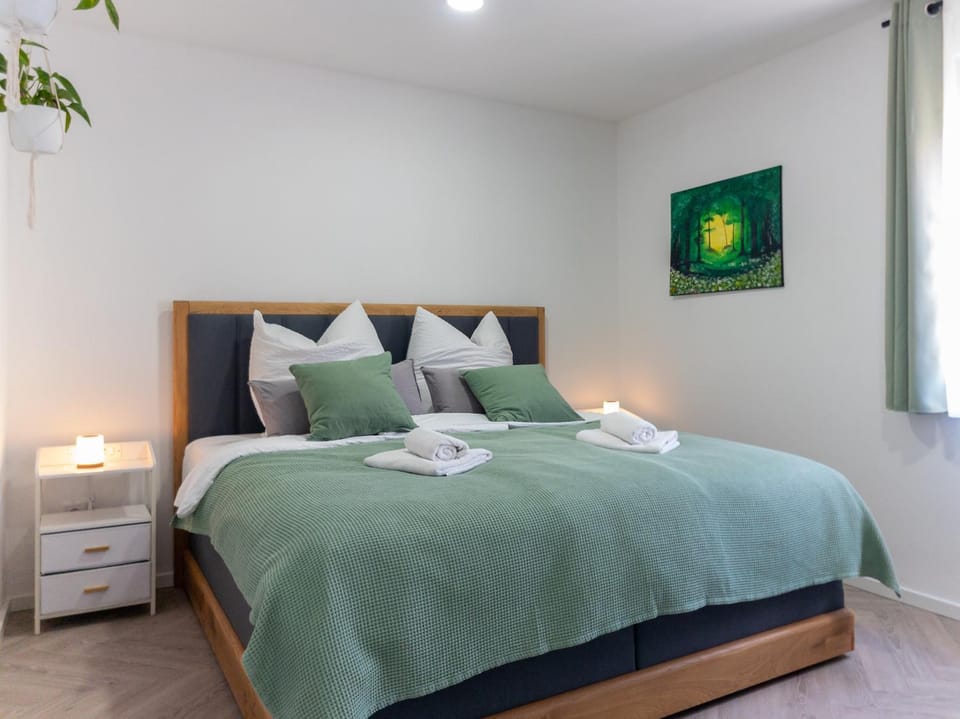 Bed, Bedroom