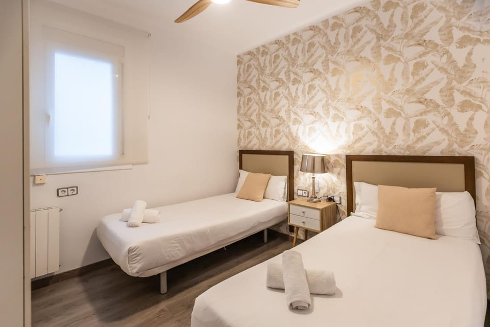 64IND1131 - Apartment with balcony Apartment in Barcelona