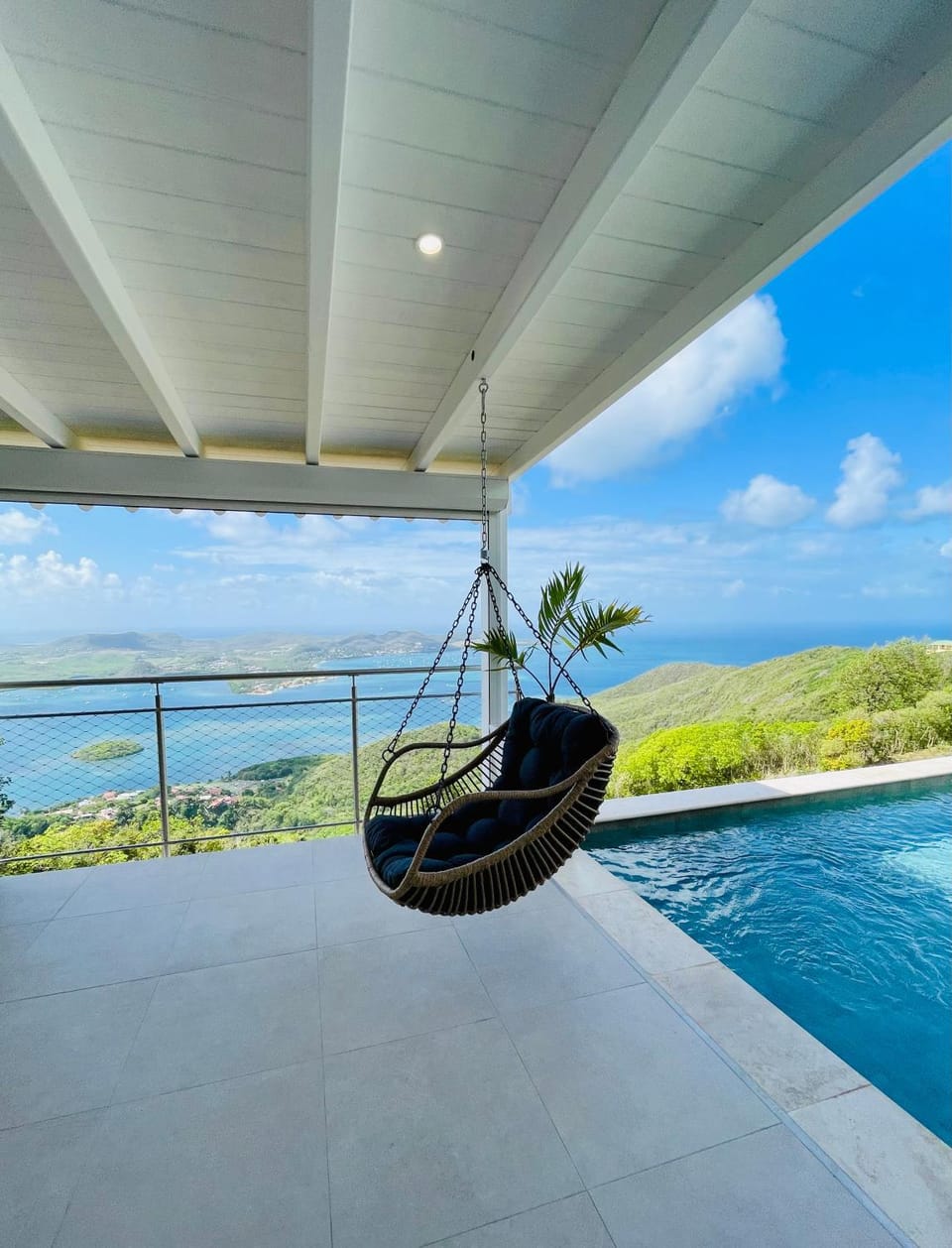 View (from property/room), Garden view, Pool view, Sea view, Sunrise
