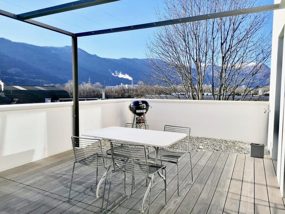 View (from property/room), Balcony/Terrace