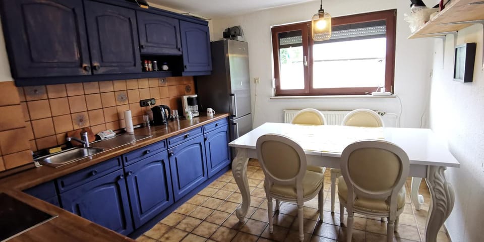 Restaurant/places to eat, Coffee/tea facilities, Kitchen or kitchenette, Kitchen or kitchenette, Seating area, Dining area, Breakfast, minibar, pet friendly, stove