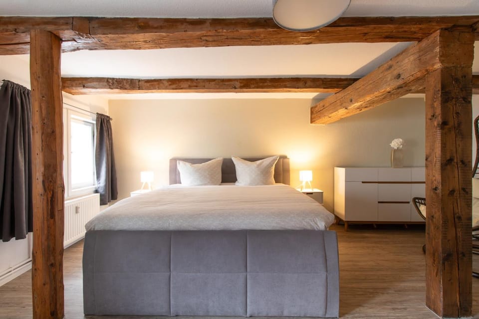 Bed, Bedroom