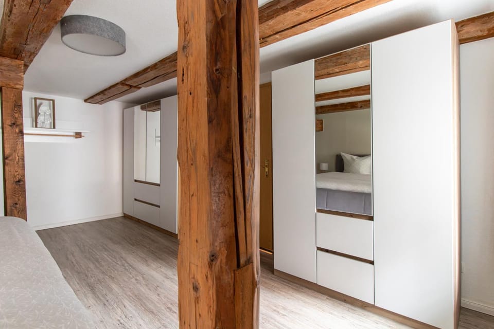 Bedroom, wardrobe