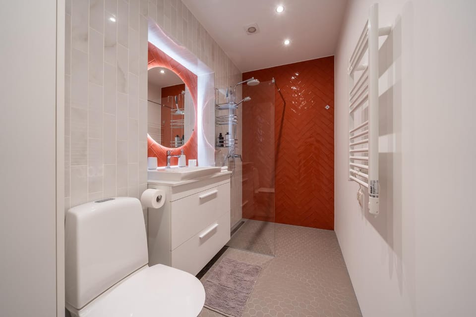 Shower, Bathroom