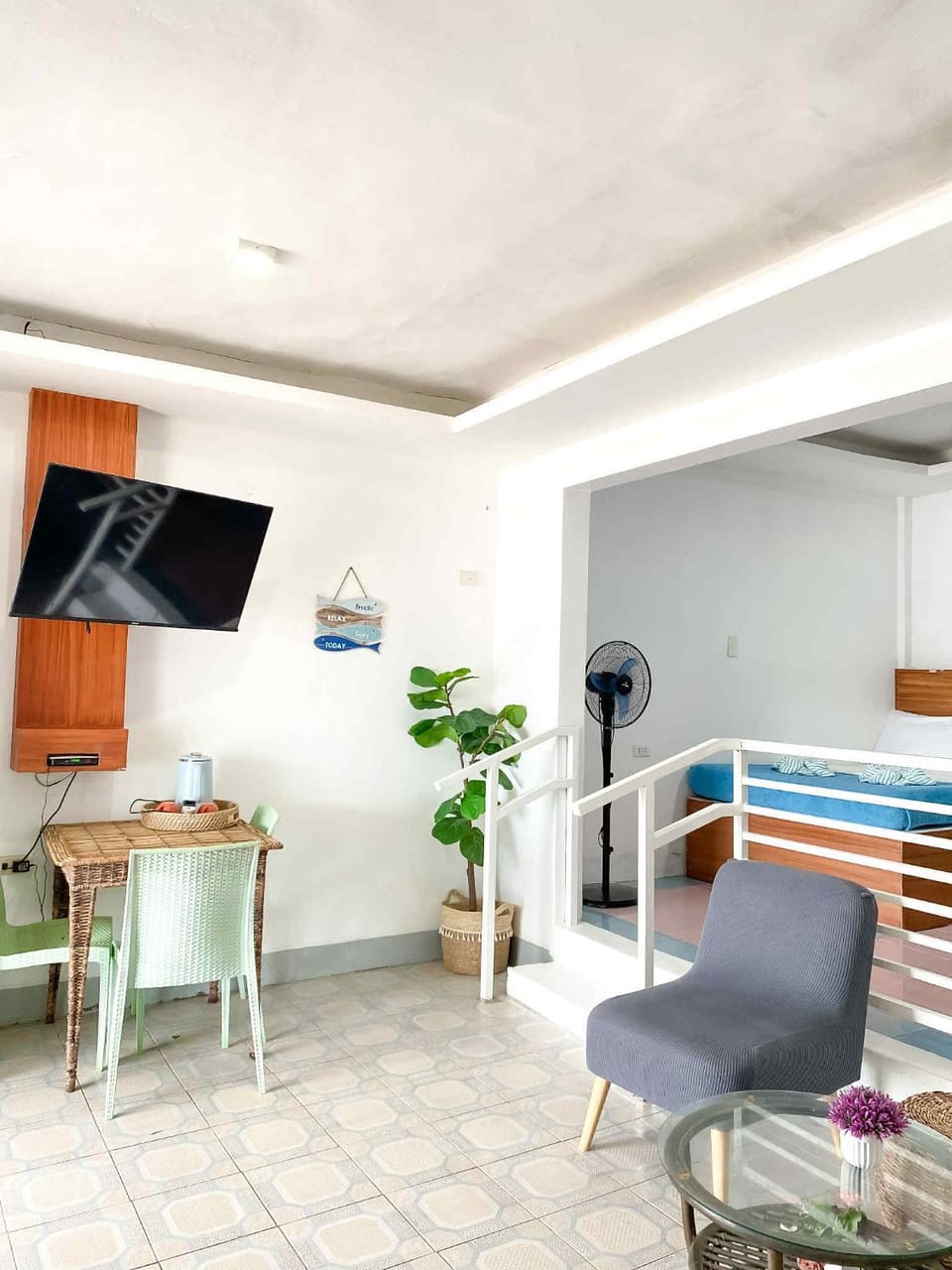 Paradizzo Beach Resort Hotel in Central Visayas