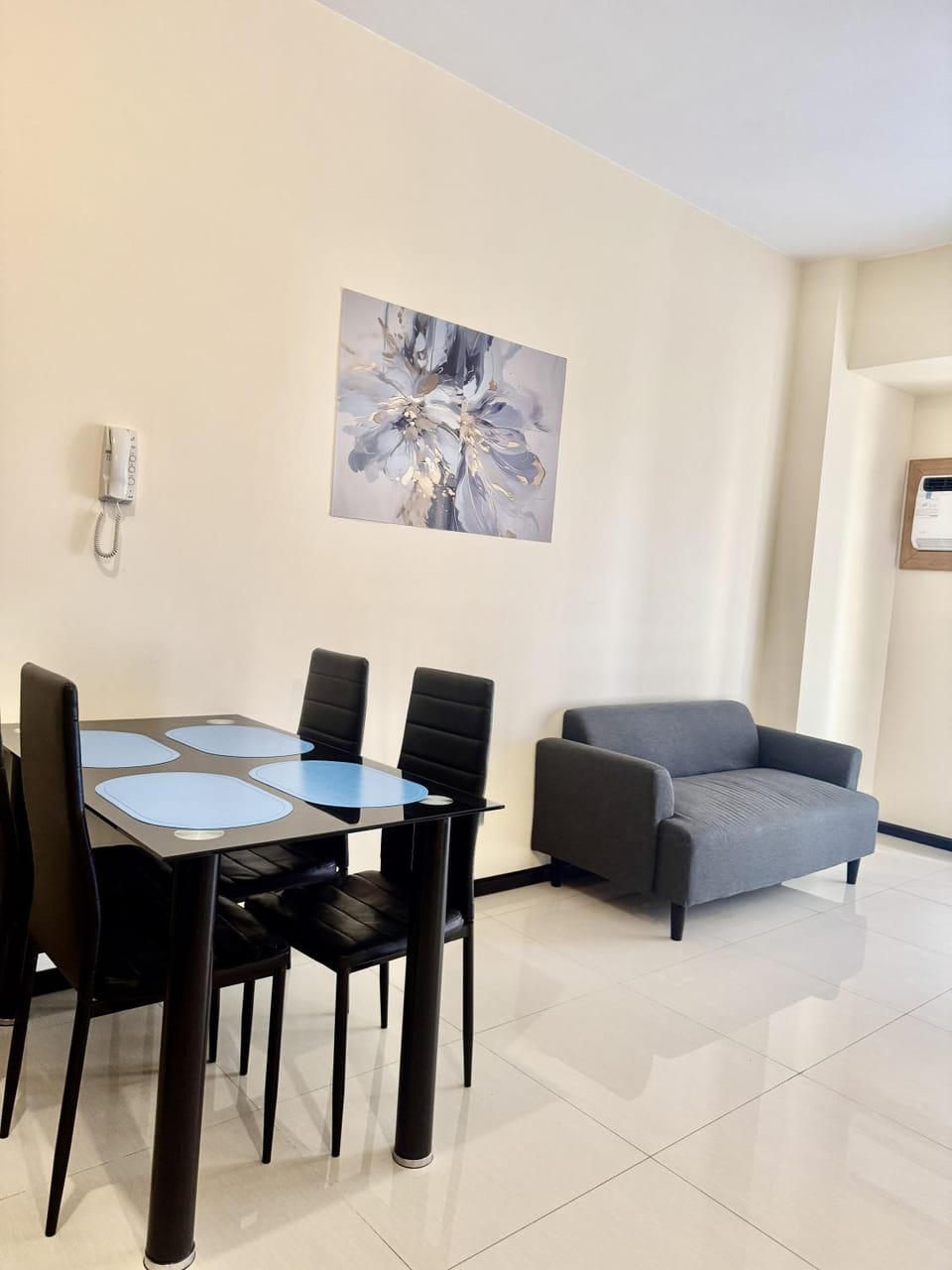 Living room, Dining area