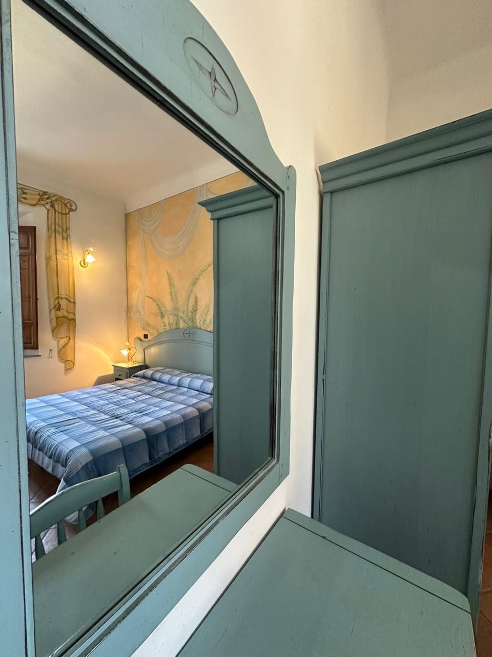 Bed, Photo of the whole room, Bedroom, wardrobe