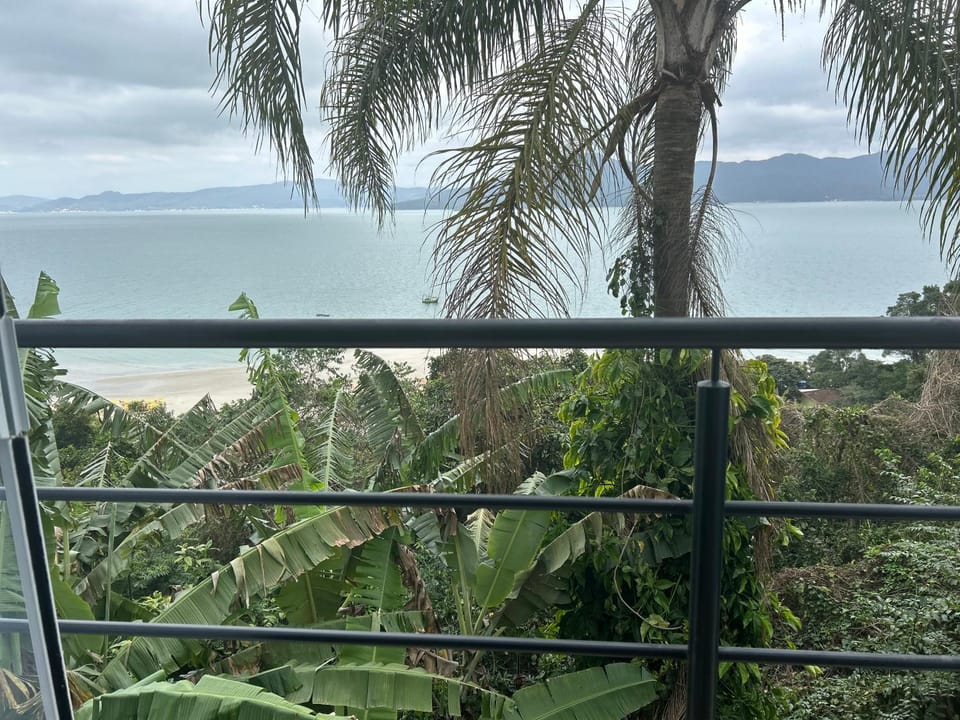 suite alto da colina Inn in Florianopolis