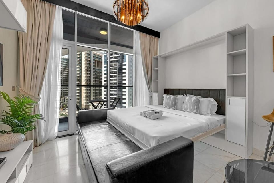 Waves - Vibrant Studio, Perfect For Couples Apartment in Dubai