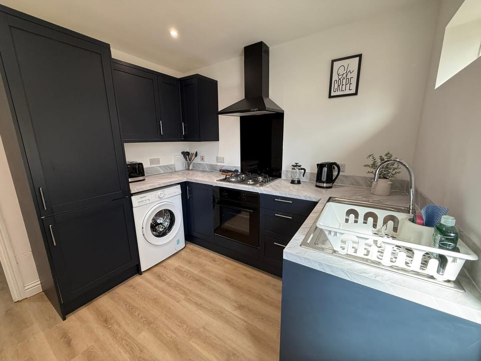 dishwasher, oven, stove, toaster, washing machine
