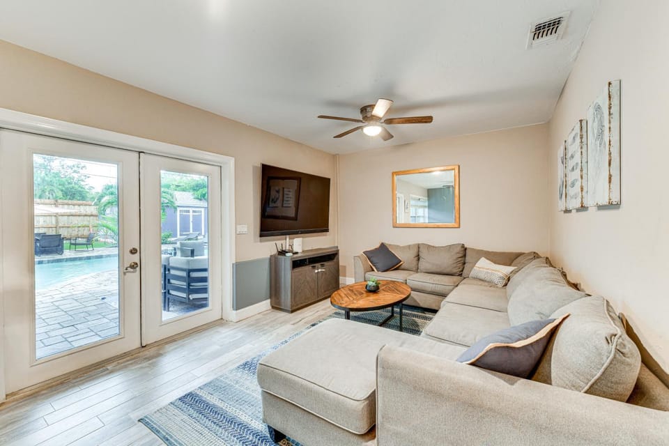 Backyard w/ Pool & Games! Family Home in Bradenton House in Bradenton