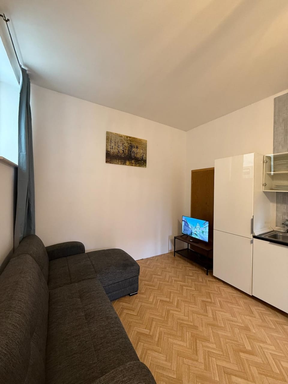 Living room, Photo of the whole room, Seating area