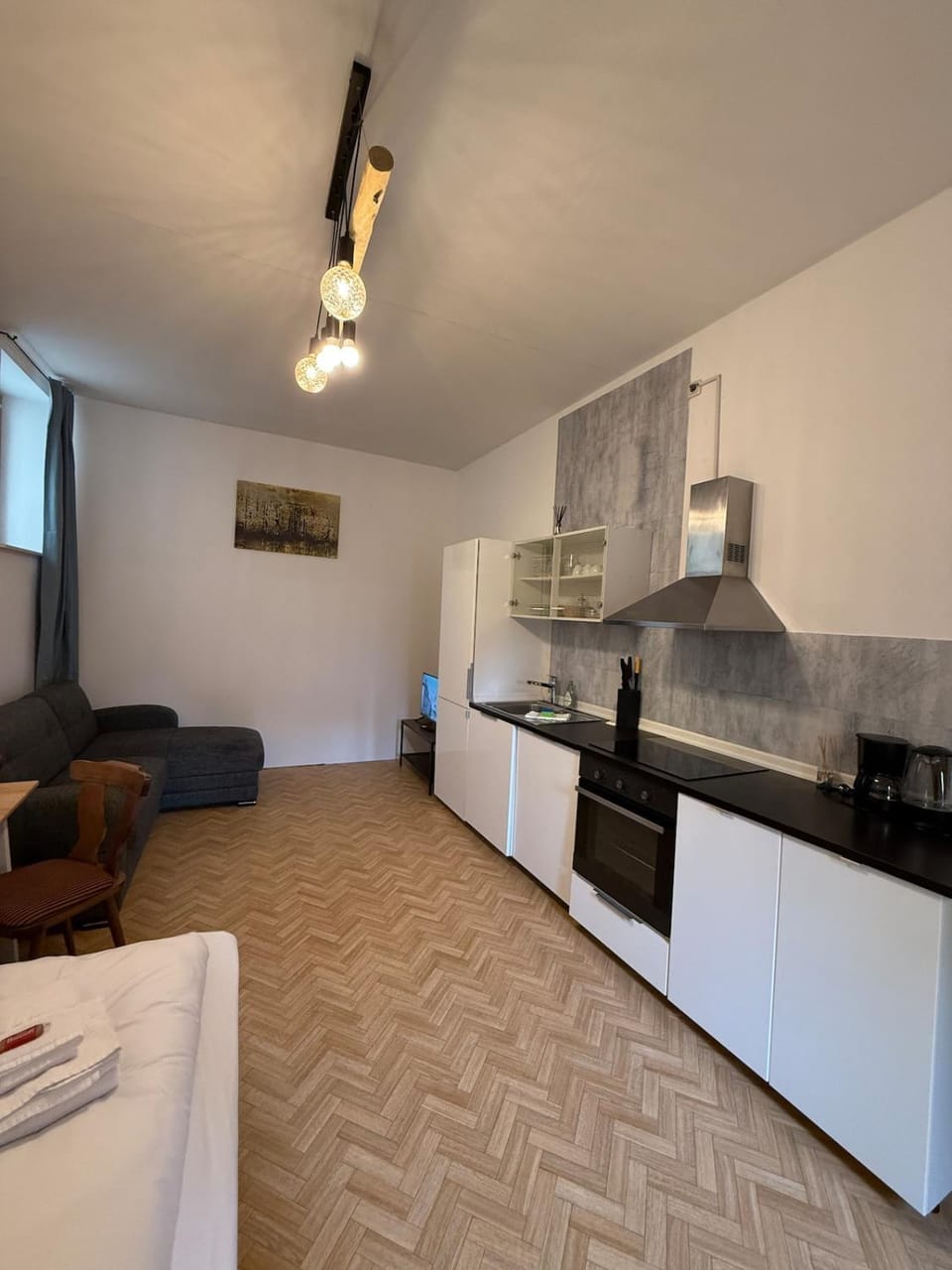 Kitchen or kitchenette, Seating area