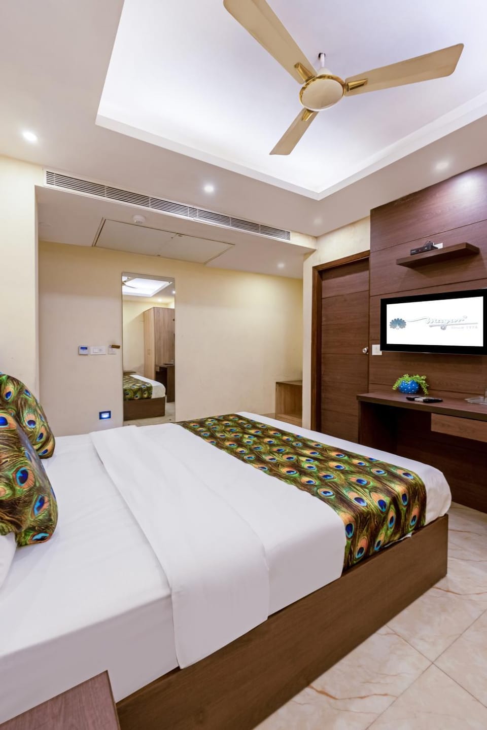 Bedroom, air conditioner