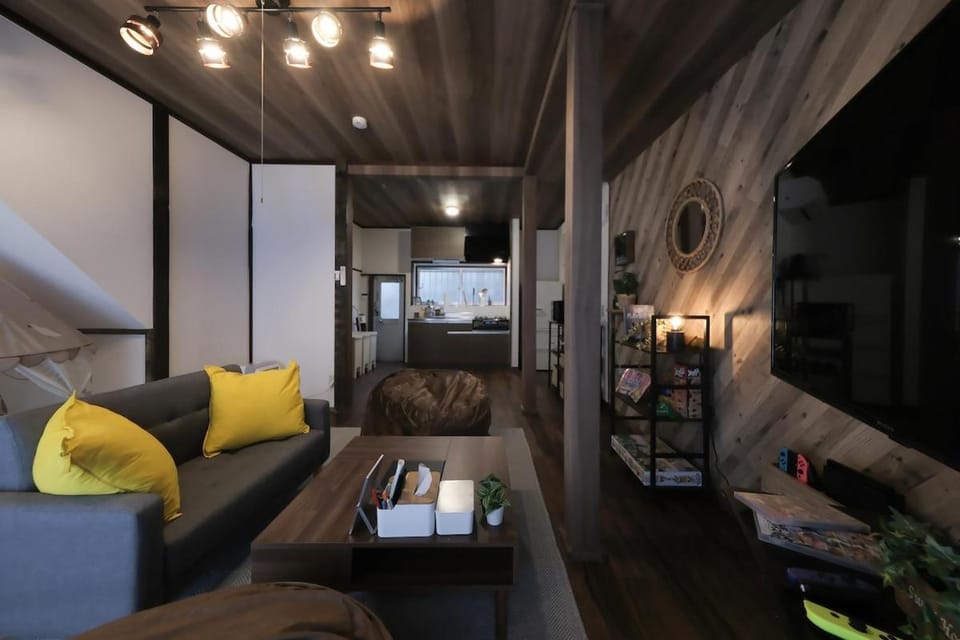Living room, Seating area